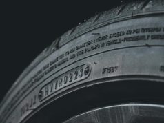 Zimska vožnja: Šta sve treba da znate kako biste bili spremni? merac-gume-ruke