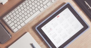 Psihologija navika: zašto ponavljamo iste izbore i kako da ih promenimo tablet-kalendar-tastatura-sveska