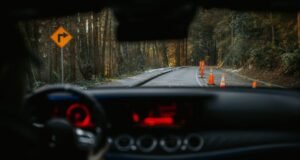 Zašto je strpljiv instruktor važan za uspešno polaganje vožnje polaganje vožnje auto volan