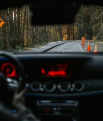 Zašto je strpljiv instruktor važan za uspešno polaganje vožnje polaganje vožnje auto volan