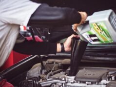 Oznake na motornom ulju – šta znače i kako da izaberete pravo motorno-ulje