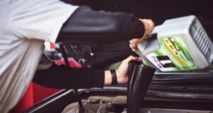 Oznake na motornom ulju – šta znače i kako da izaberete pravo motorno-ulje